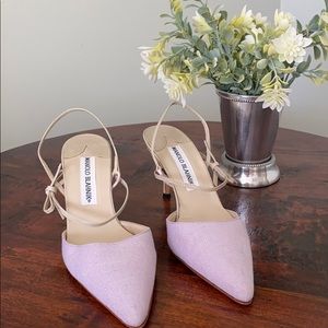 Ladies designer small heel shoes!